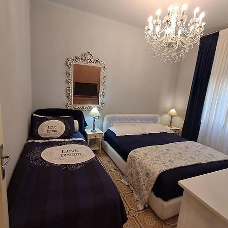 דירות קומו Italian Vintage House מראה חיצוני תמונה